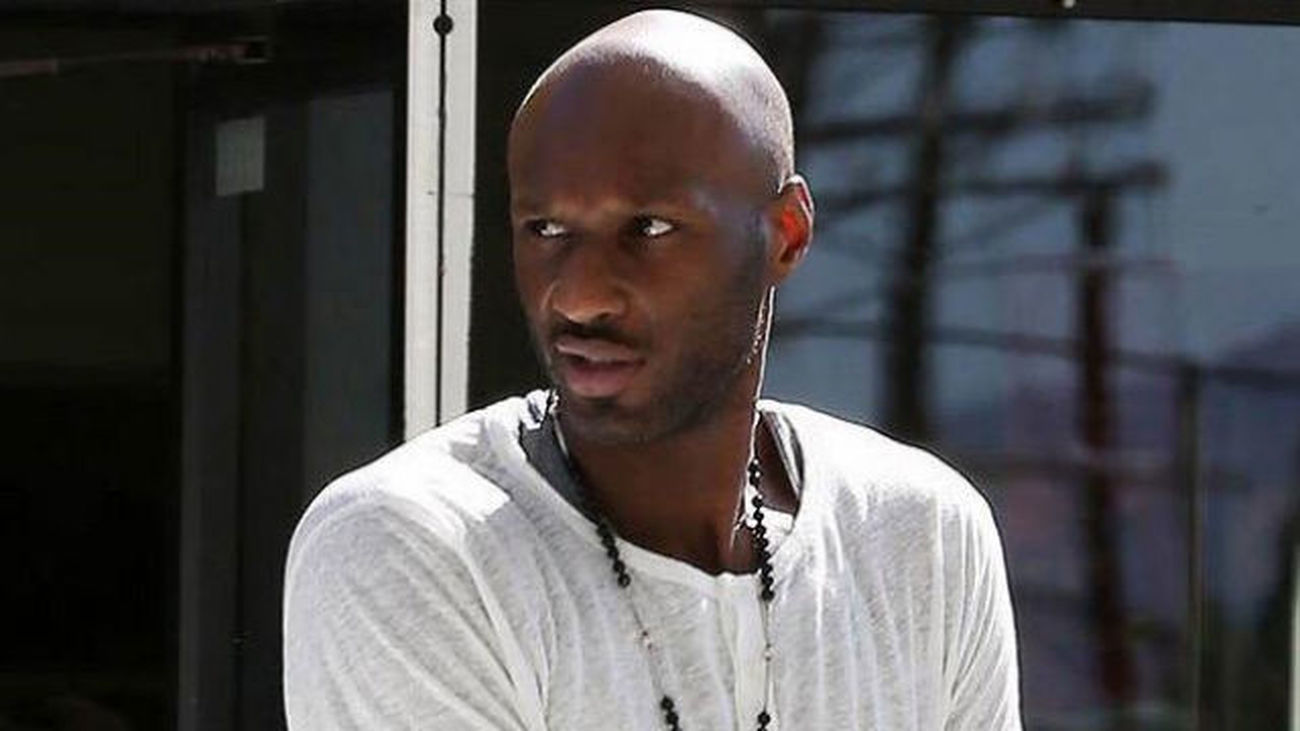 Lamar Odom lucha por su vida tras ser hallado inconsciente en un burdel