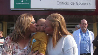 Andalucía realiza el primer trasplante hepático de donante vivo de España de una abuela y su nieto