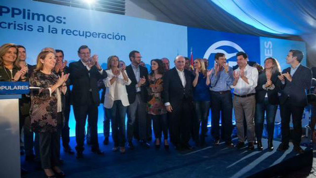 Rajoy: "El PP no necesita fichajes de última hora que lo regeneren"