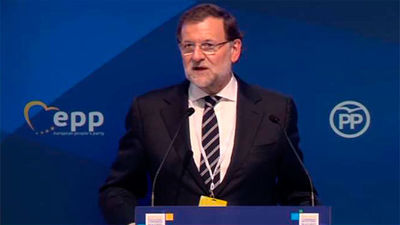 Rajoy reivindica al PP como garantía de "estabilidad" frente al populismo