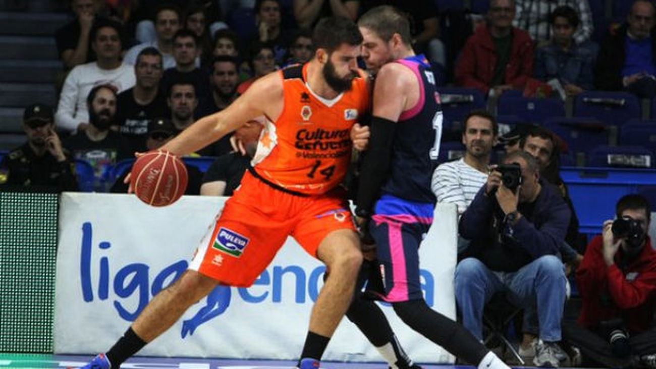 Estudiantes cae con el Valencia (73-81) y Fuenlabrada con el Joventut (79-66)