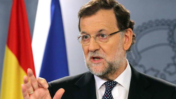 Rajoy avisa con todas las medidas políticas y jurídicas contra la independencia