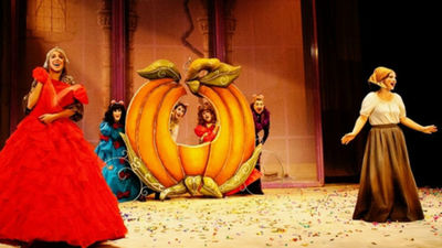 'La Cenicienta' llega al Nuevo Apolo con una versión renovada