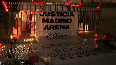 Piden el cierre del Madrid Arena en la vigilia en memoria de las víctimas