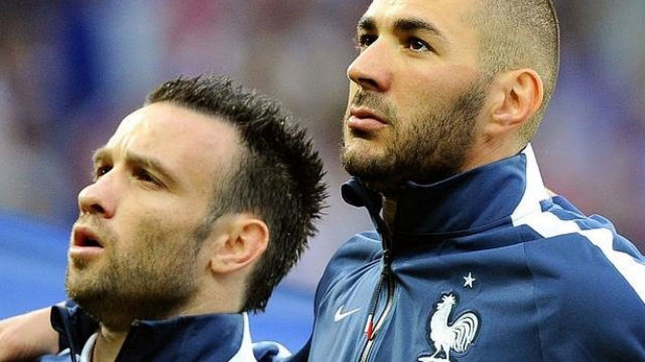 Benzema, retenido en Francia para declarar por un presunto chantaje a Valbuena