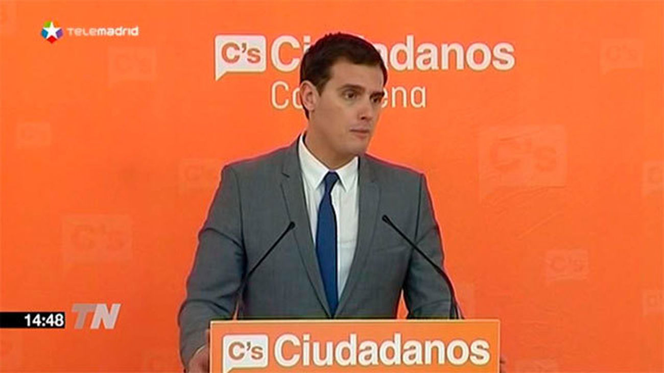 Rivera confía en que Constitucional paralice la moción sobre la independencia de Cataluña