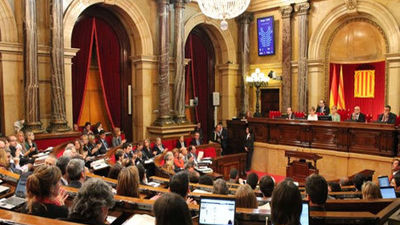 El Parlament vota este lunes la ruptura con España con Mas aún en el alero