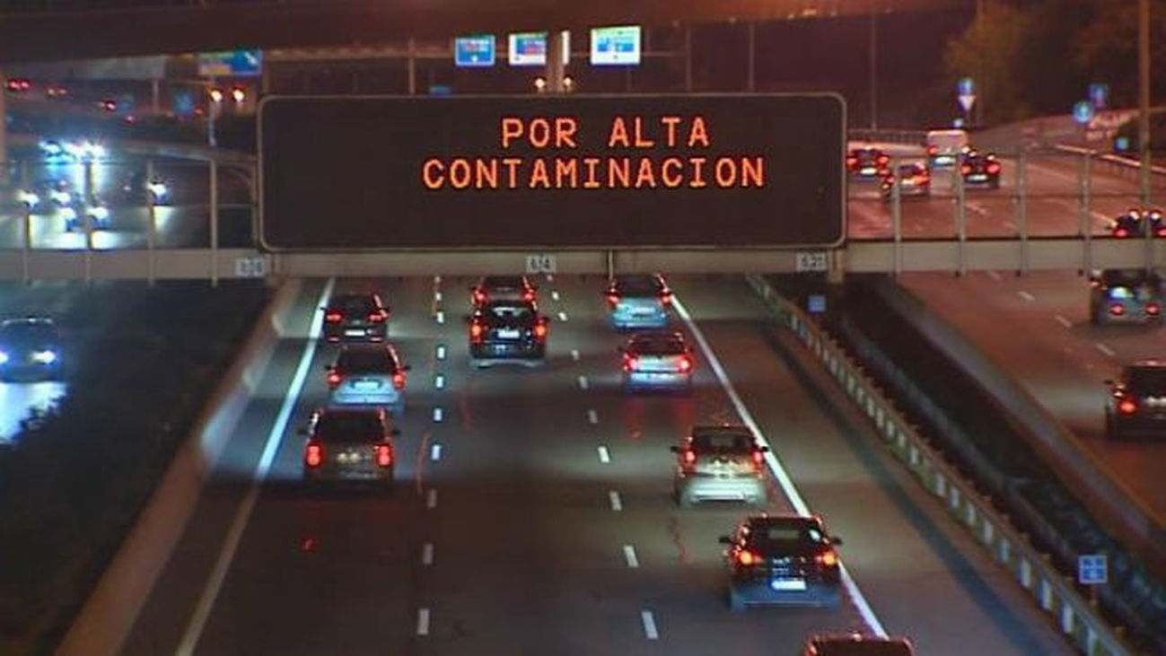 Madrid descarta de nuevo restricciones al tráfico al no superar este miércoles los niveles