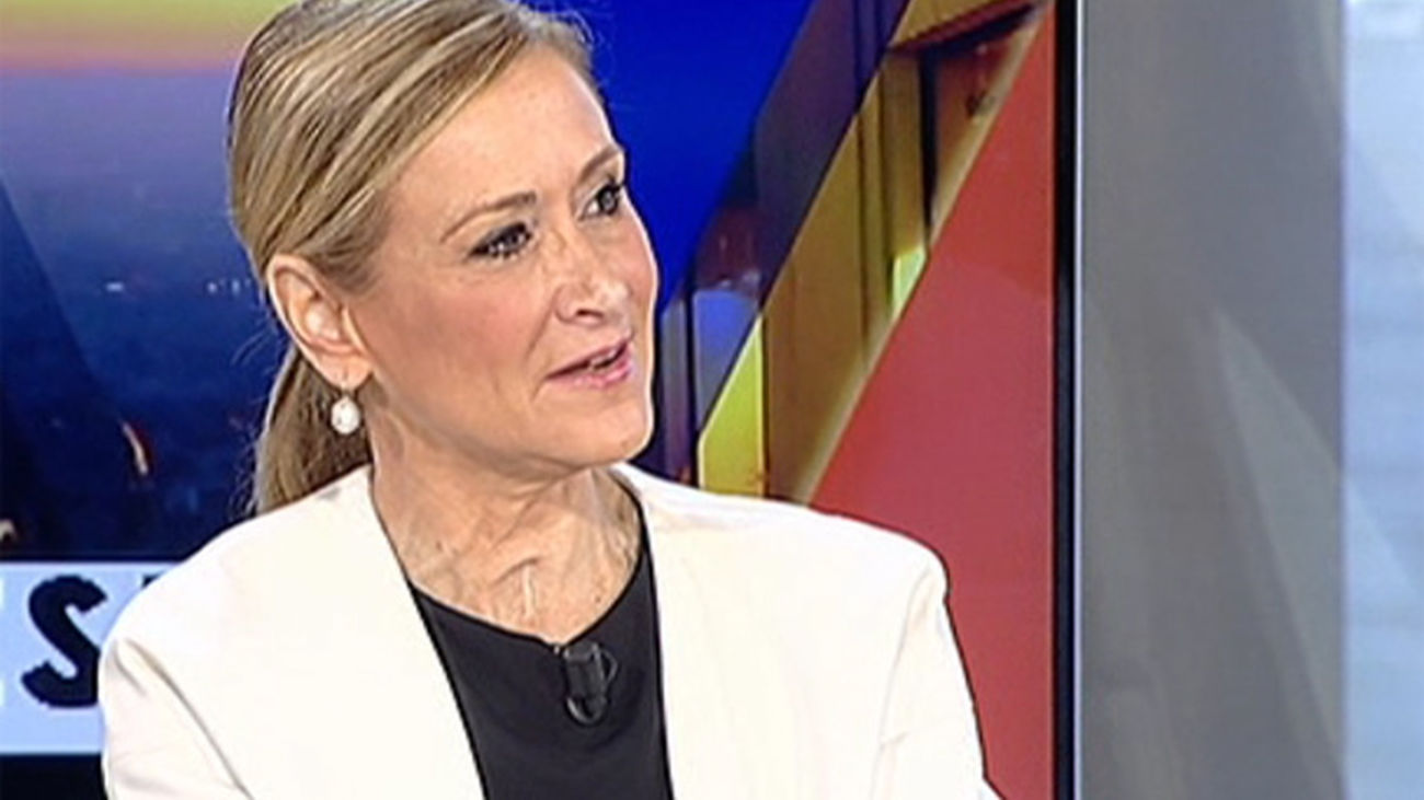 Cifuentes subraya que las medidas contra el terrorismo yihadista tienen que ser “globales”