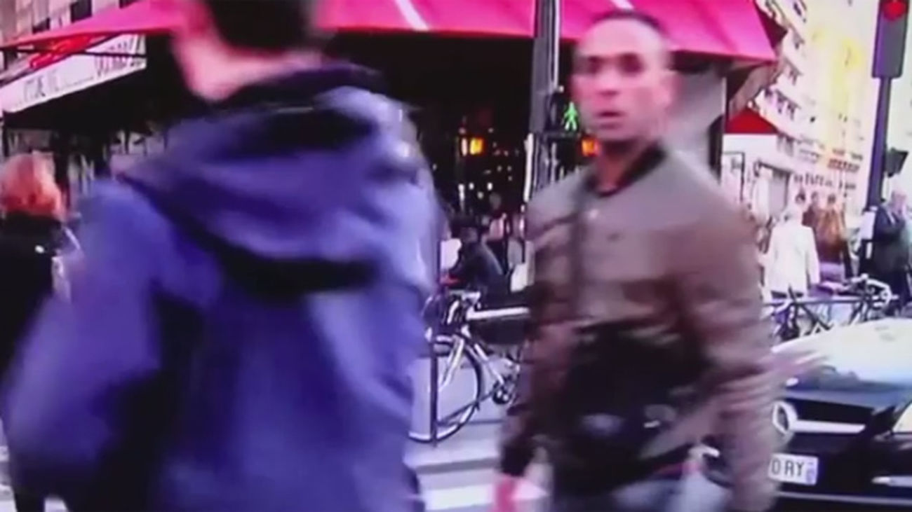 Una cámara capta la imagen del terrorista Abdeslam un día antes de los atentados