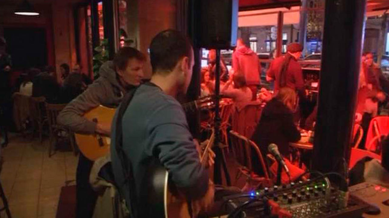 París retoma su vida una semana después de los atentados