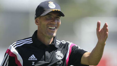 Zidane sí asumiría ahora el cargo de entrenador, según L'Equipe