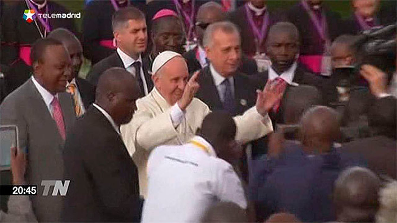 El Papa llega a Kenia, primera  parada de su periplo africano