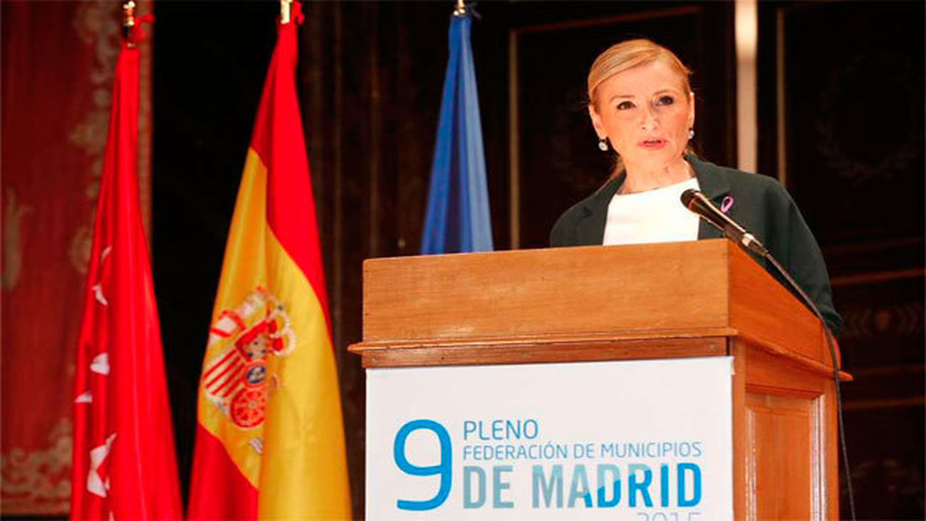 Cifuentes insta a sumar esfuerzos para "erradicar" la violencia de género