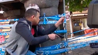 Asesinan a un destacado abogado prokurdo y a un policía en el este de Turquía