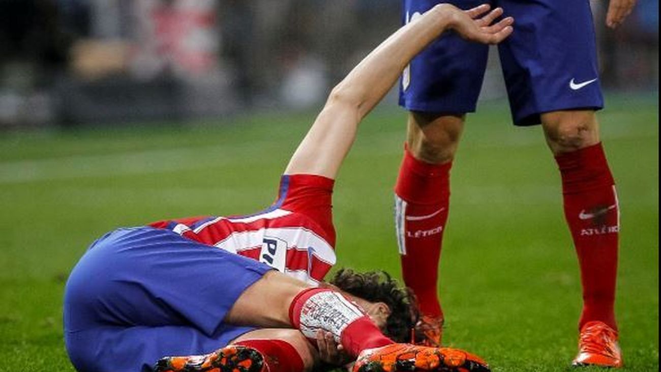 Tiago, operado con éxito de la fractura de tibia