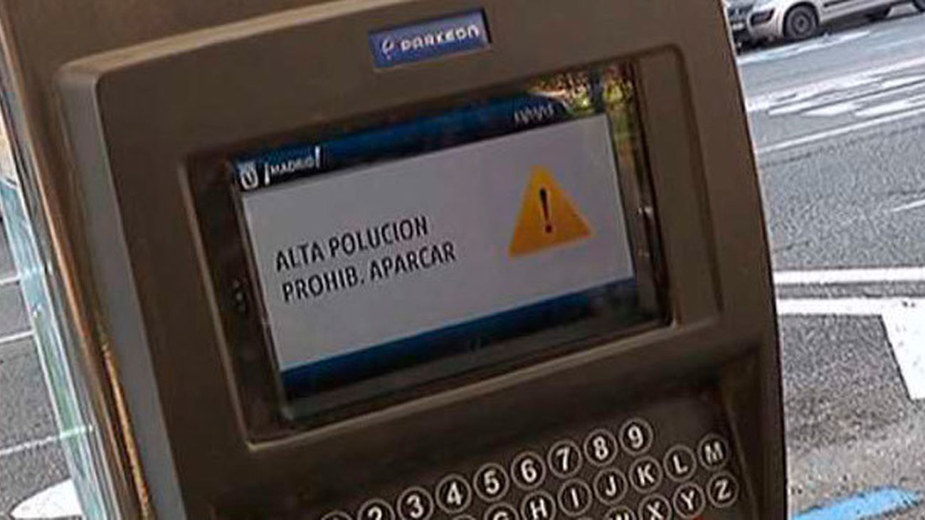 La contaminación se agrava e impedirá probablemente aparcar este miércoles en Madrid