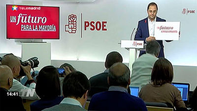El PSOE presenta su campaña acusando a Rajoy de haberse "repartido el botín"