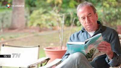 José Luis Perales publica su primera novela: 'La melodía del tiempo'