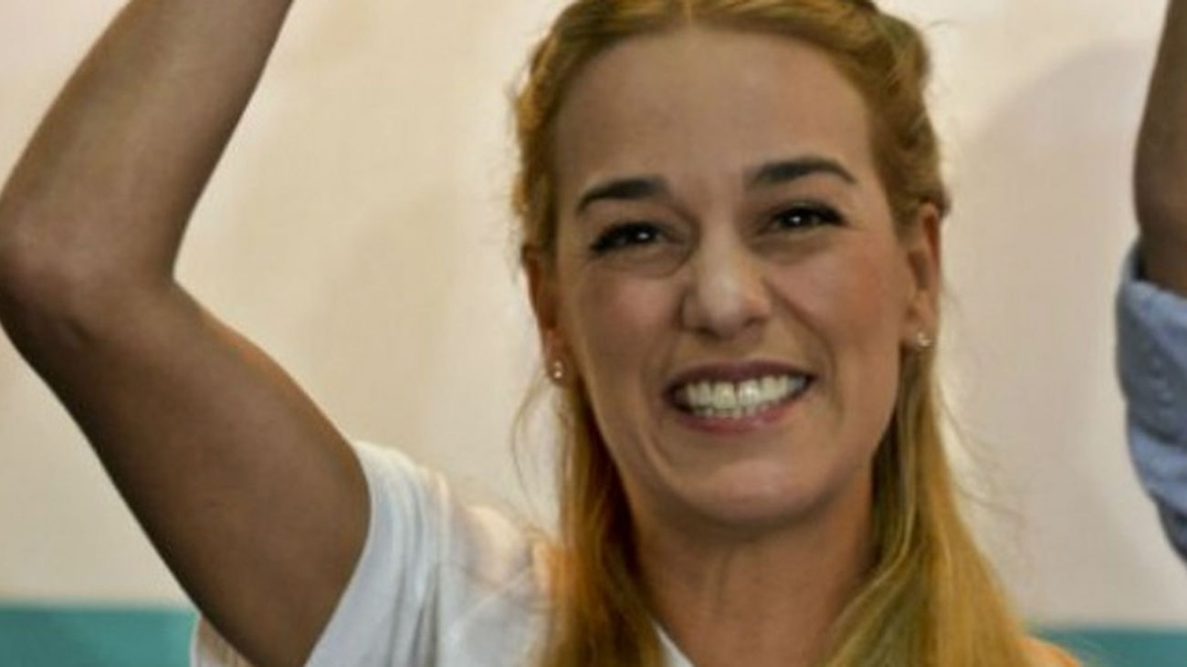 La oposición anuncia que ha logrado una mayoría de dos tercios en el Parlamento venezolano