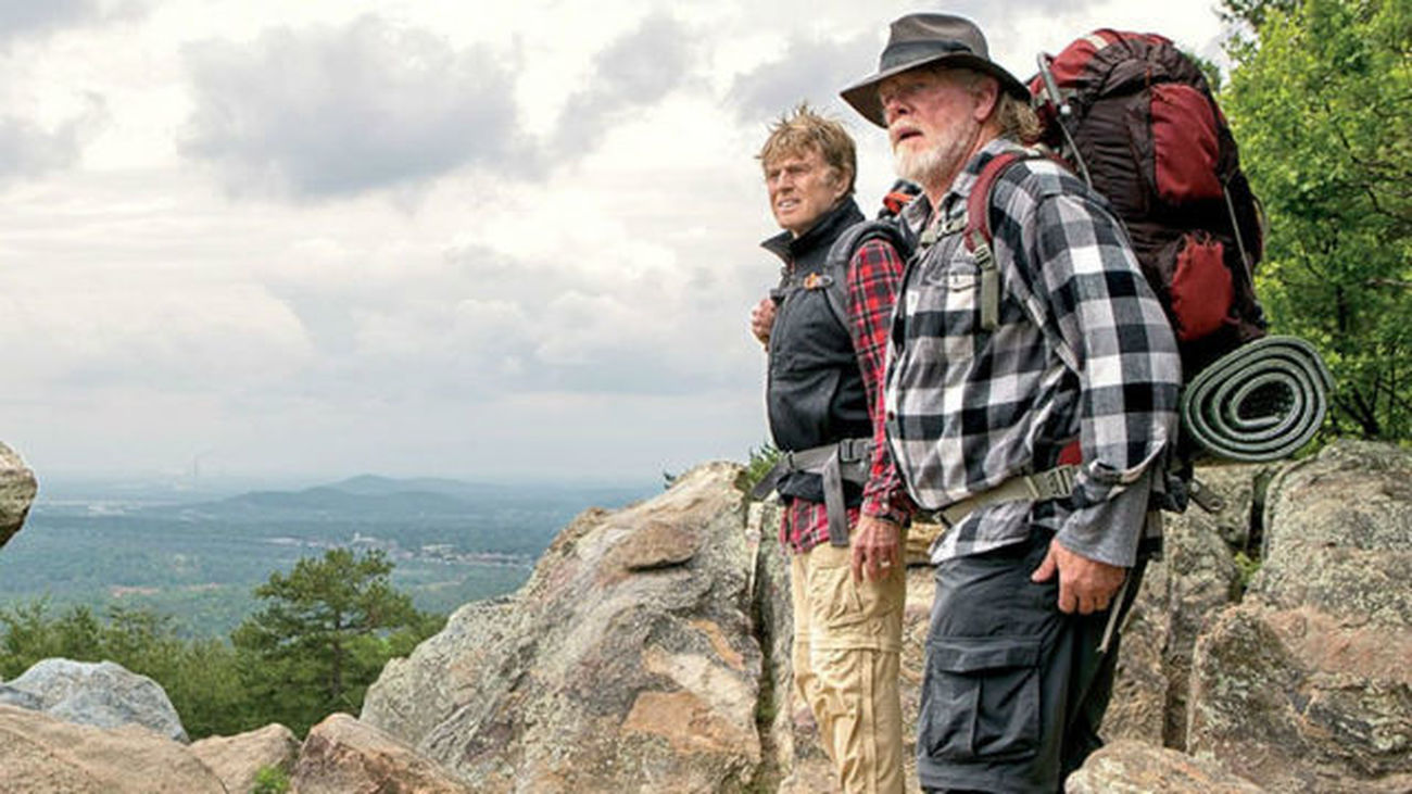 Robert Redford desafía sus límites en 'Un paseo por el bosque'