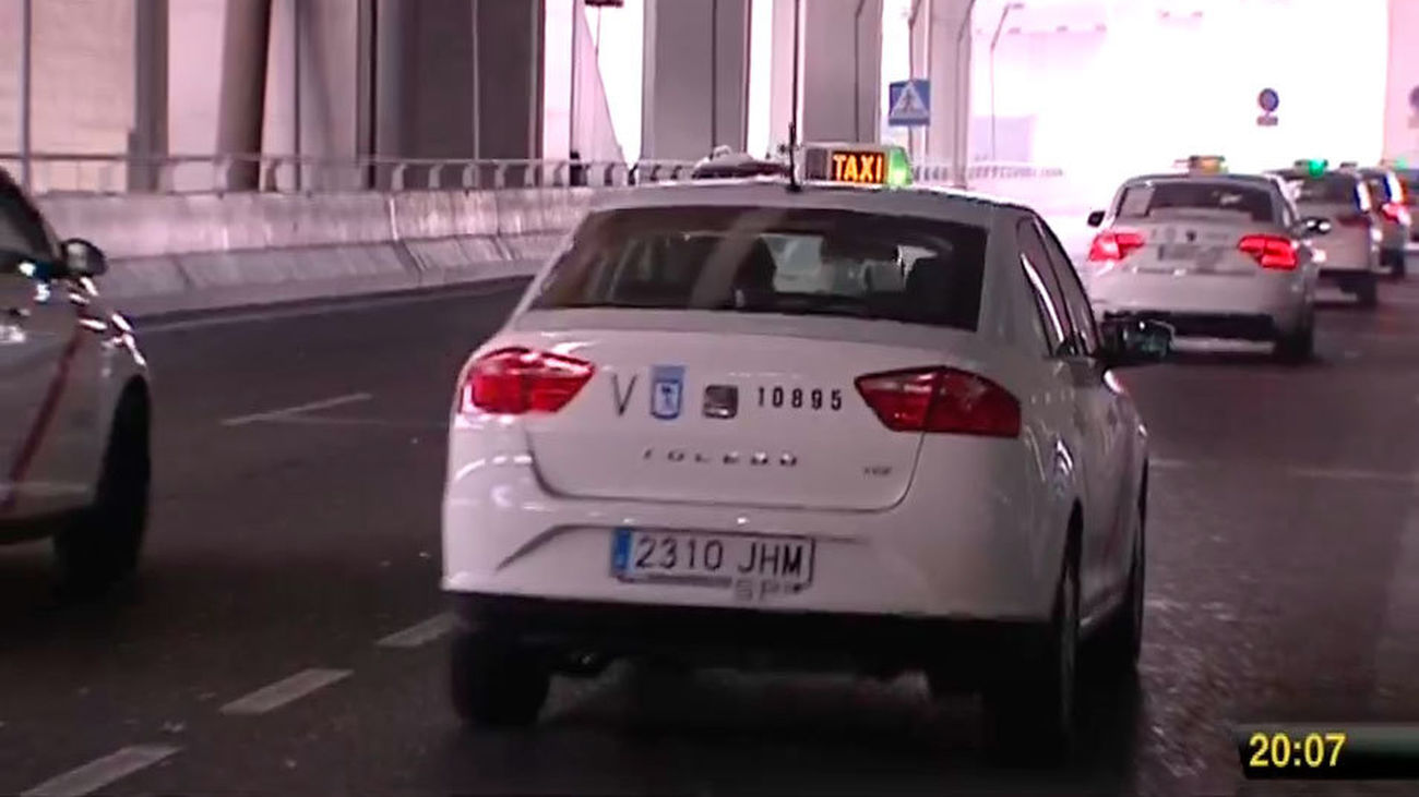 A la caza de los taxis piratas