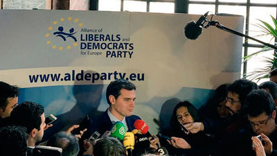 Rivera promete en Bilbao acabar con el Cupo vasco