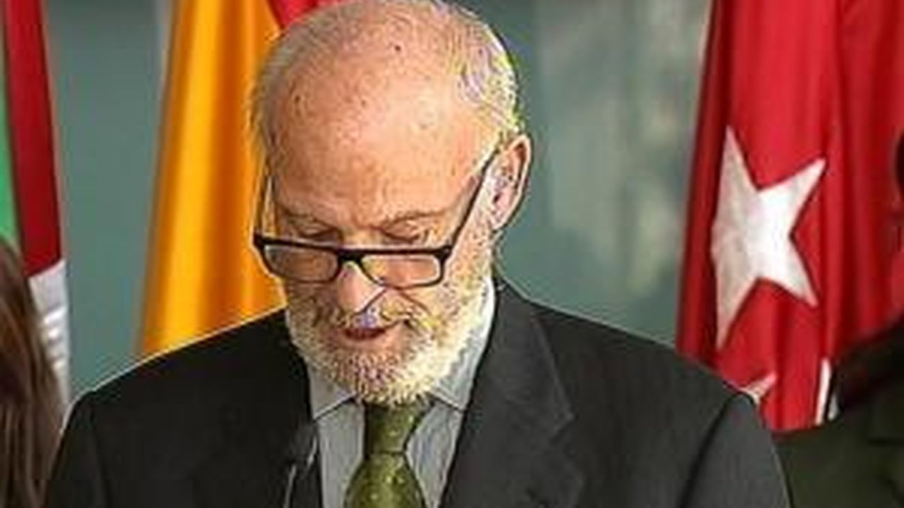 Echeverría presenta su dimisión irrevocable