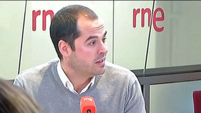 Ciudadanos se plantea abstenerse ante un pacto  PSOE-Podemos si renuncian al referéndum