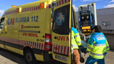 Dos niños y tres adultos, heridos al volcar un coche en Talamanca de Jarama
