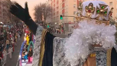 El PP acusa a Carmena de "sectarismo" por vetar a un colegio en la cabalgata