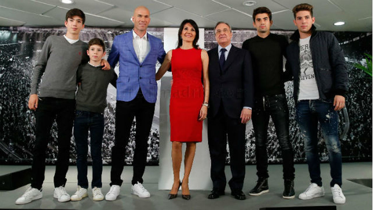 El Real Madrid despide a Benítez y se encomienda a Zidane