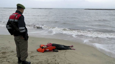 Aumentan a 27 los refugiados muertos, tres de  ellos niños,  en las costas de Turquía