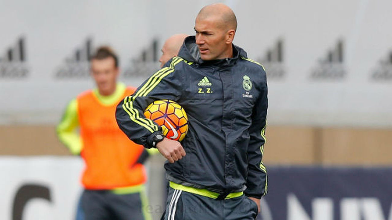 Zidane, con toda la plantilla a dos días del partido ante el Deportivo