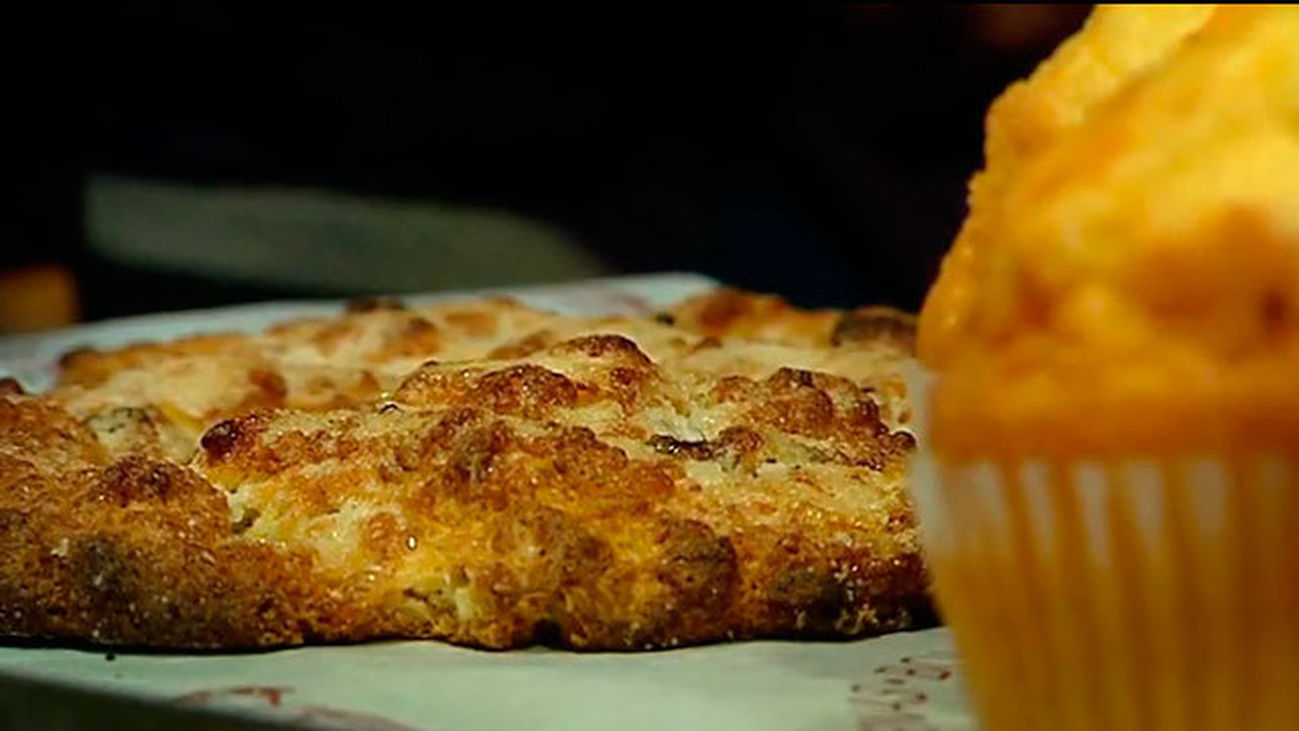 Los Molinos: Chicharrones, panes artesanos y agua de manantial