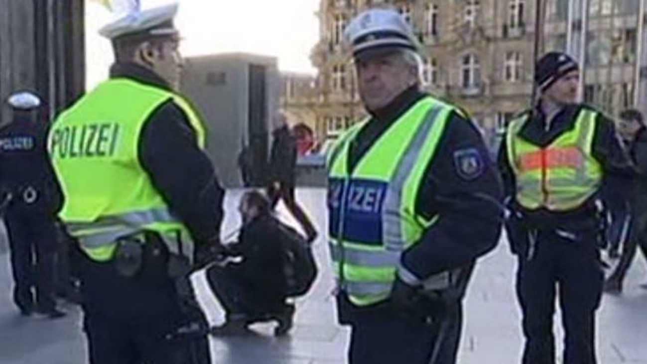 Merkel anuncia mano dura para los refugiados que delincan en Alemania