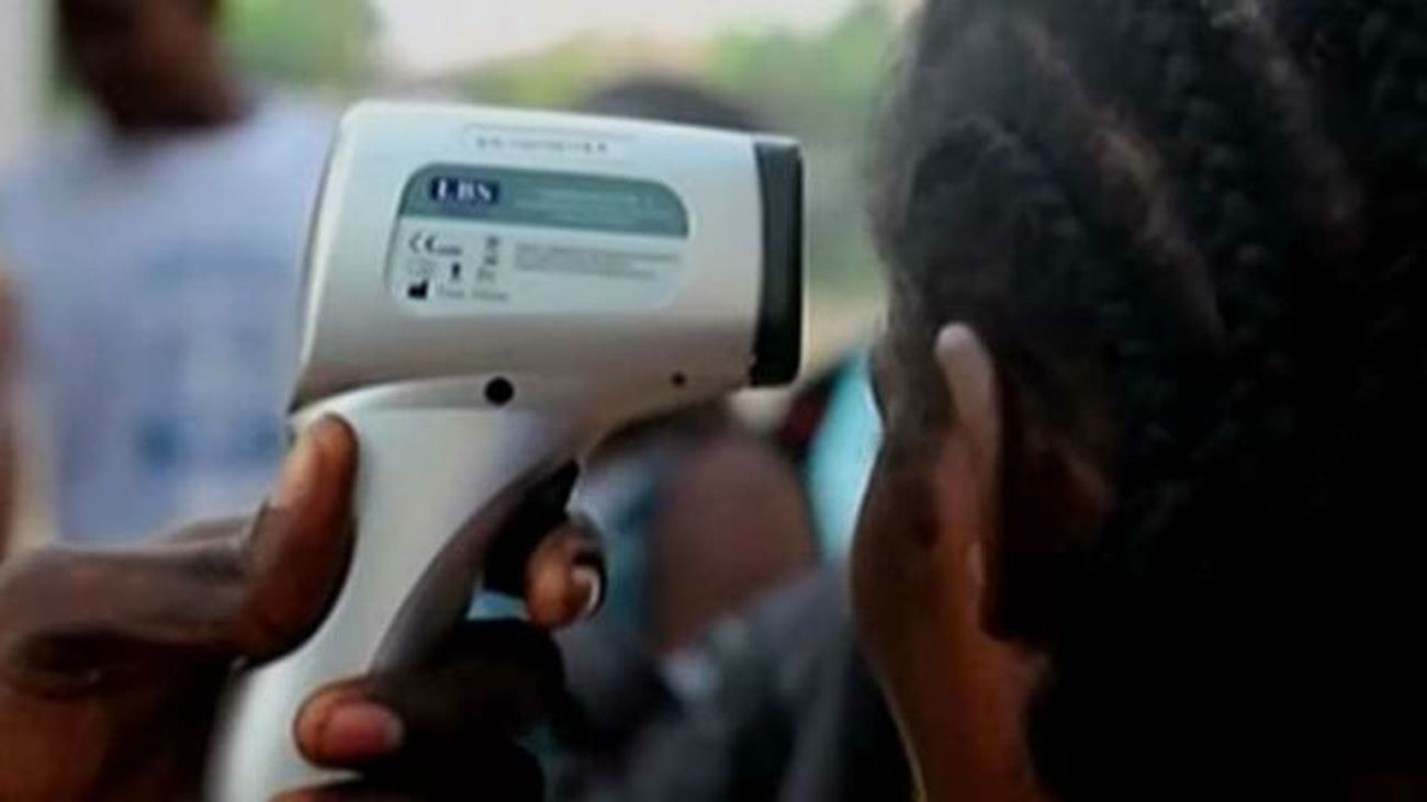 África vence al ébola tras dos años de batalla y 11.300 muertos