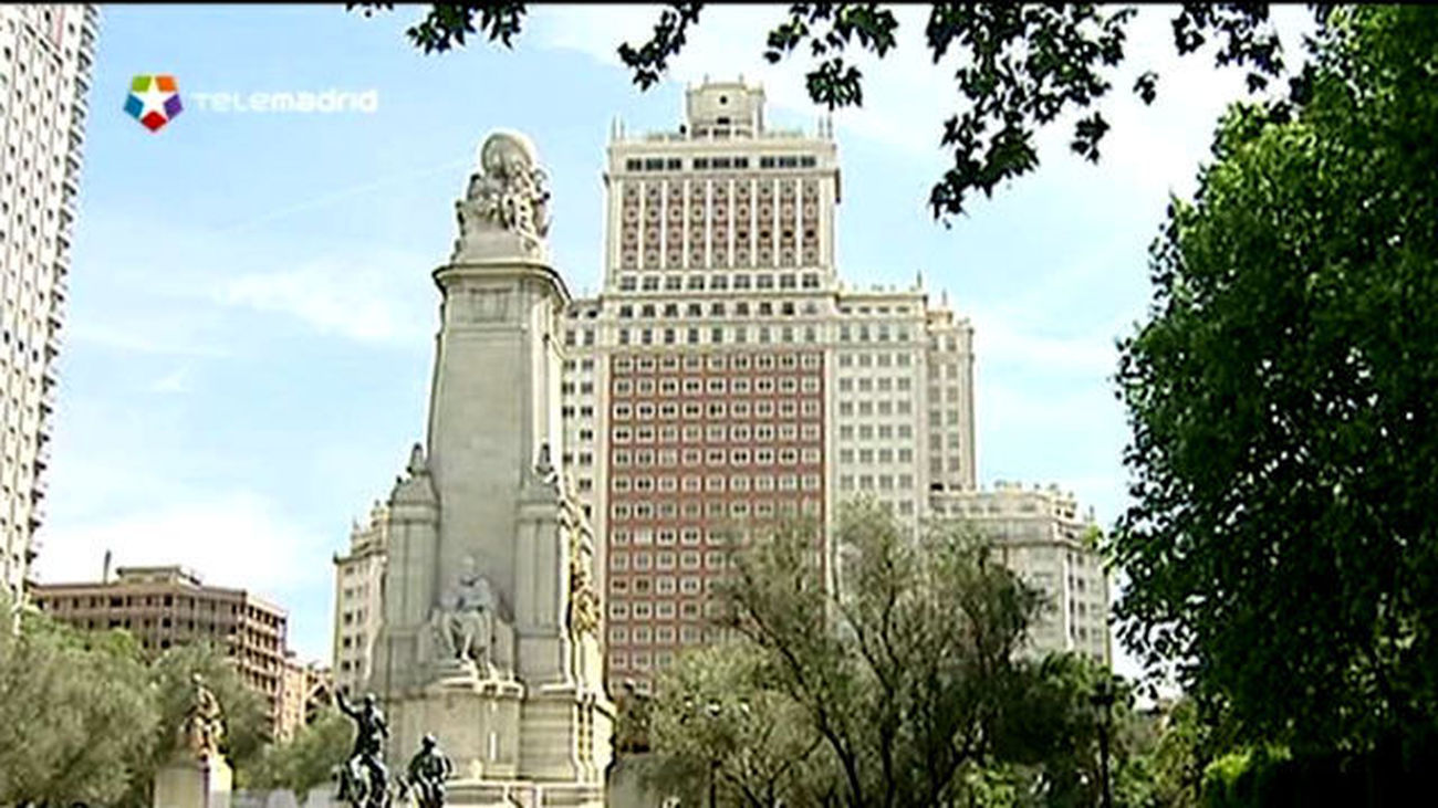 Vecinos califican de "paripé" el proceso participativo para la reforma de la Plaza de España