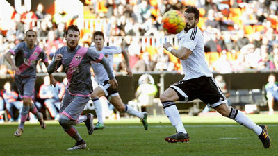 2-2. El Valencia rescata un punto ante un Rayo superior