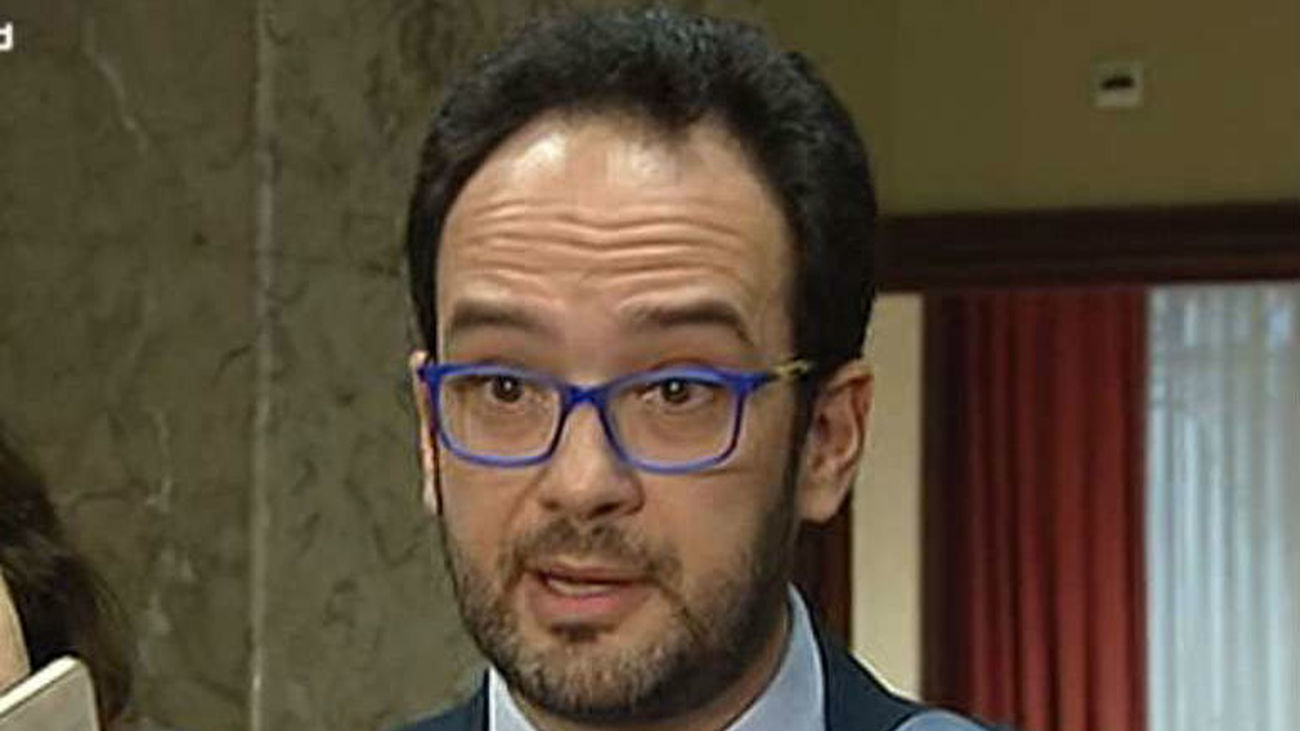 El PSOE dice que hablará "con todo el mundo" para intentar formar gobierno