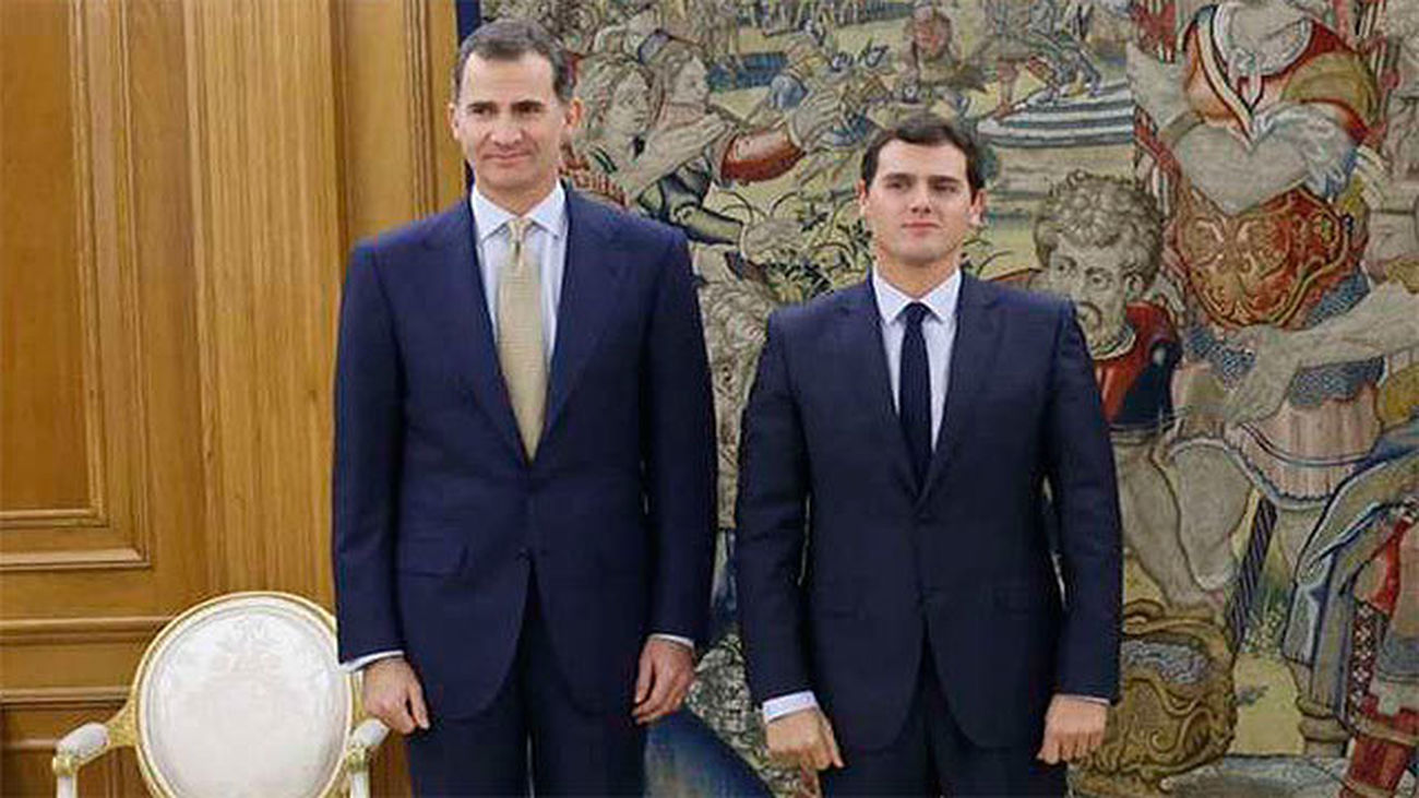 Ciudadanos se abstendrá si PP o PSOE "desencallan" la legislatura