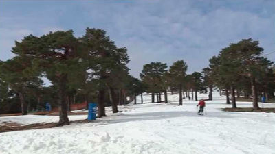 Navacerrada y La Pinilla estrenan temporada con retraso y poca nieve