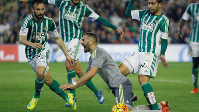 1-1. El Real Madrid no puede con el Betis en el Villamarín