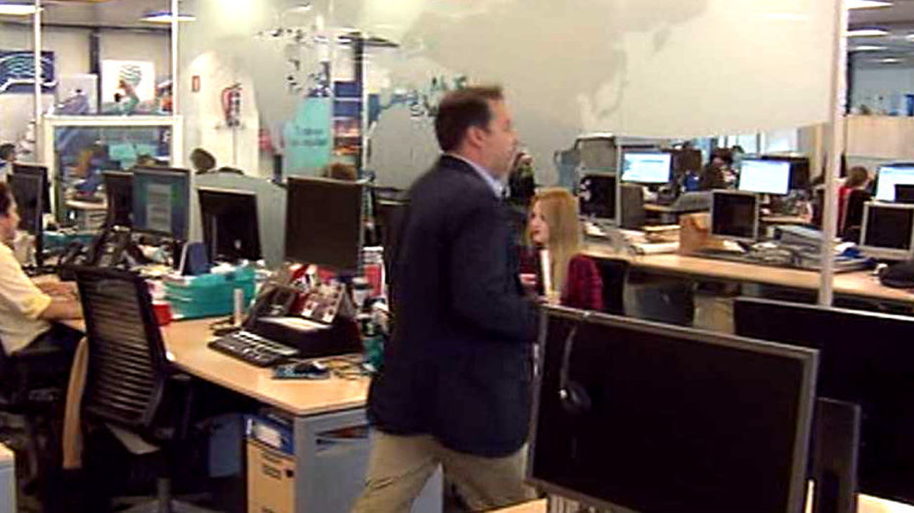 El paro bajó en 678.200 personas en 2015, la mayor caída de la historia