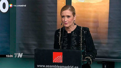 Cifuentes pide castigo para los delitos de odio en el homenaje a las víctimas del holocausto
