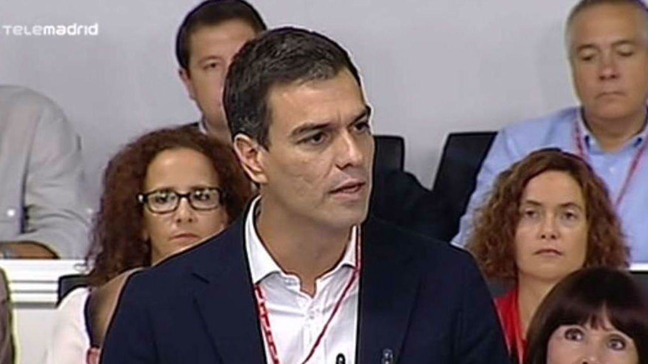 Sánchez exige a Rajoy que le deje formar gobierno si no quiere presentarse