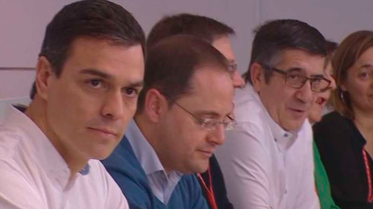 Malestar entre los barones socialistas por las filtraciones del Comité Federal