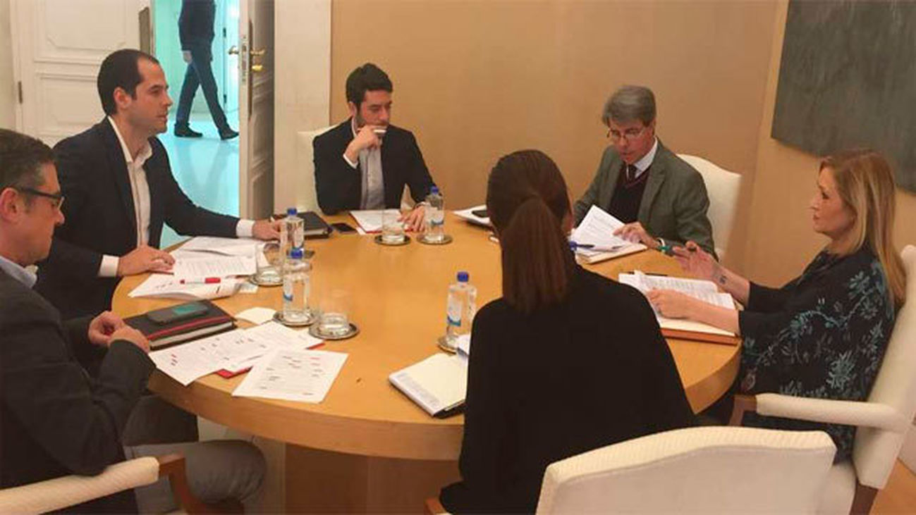 Aguado y Cifuentes se reunirán el lunes para intentar cerrar los presupuestos