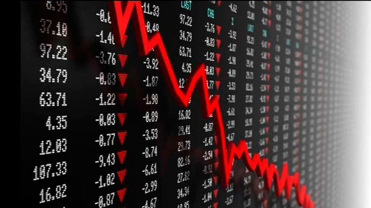 El Ibex pierde un 2,2%, hasta los  8.303 puntos