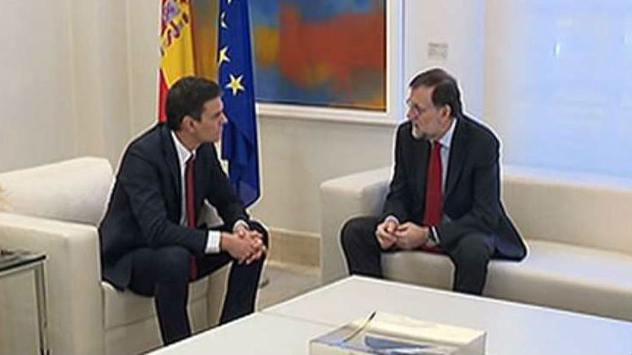 Rajoy intentará acordar una fórmula de gobierno y hablará primero con el PSOE